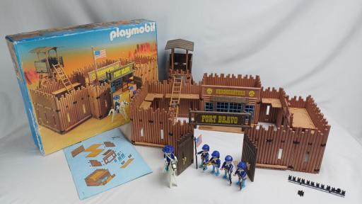 PLAYMOBIL 3773 FORT BRAVO OESTE WESTERN (VERSION 2 AÑO 1992- 1993)