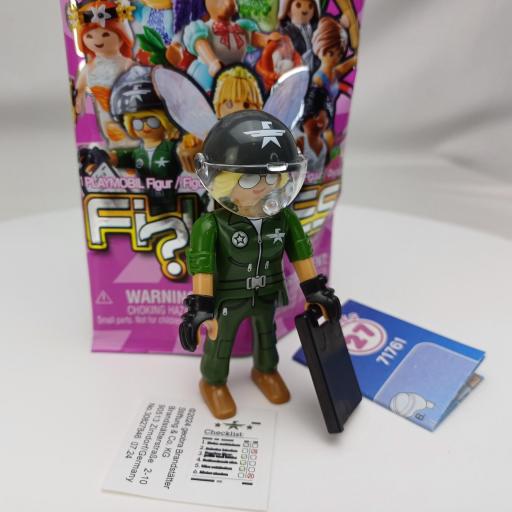 PLAYMOBIL SERIE 27 CHICAS PILOTO AVION [1]