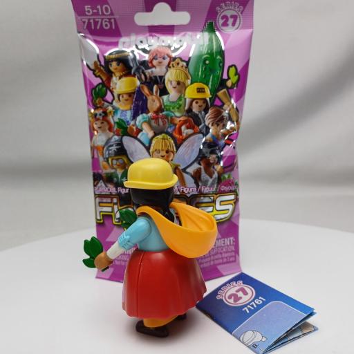 PLAYMOBIL SERIE 27 CHICAS BOLIVIANA [1]