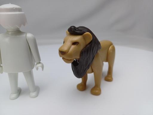 PLAYMOBIL ANIMALES LEON  mod24 [1]