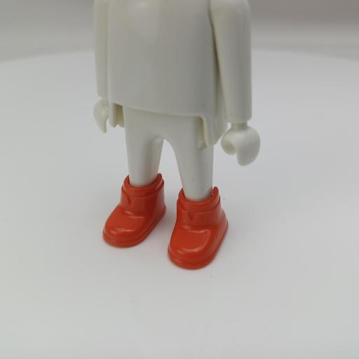 PLAYMOBIL ZAPATOS BOTAS ROJAS PRIMERA EPOCA [1]