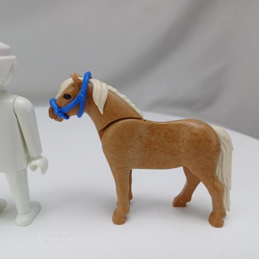 ​PLAYMOBIL PONI ANIMALES MOD01