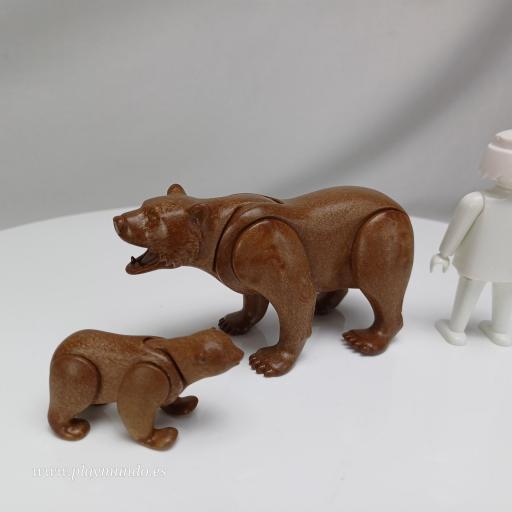 PLAYMOBIL ANIMALES OSO CON OSEZNO