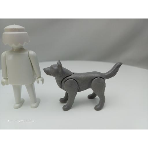 PLAYMOBIL LOBO GRIS PERRO ANIMALES  mod0043