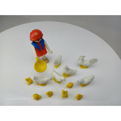 PLAYMOBIL 3595 GRANJERA ALIMENTANDO GALLINAS  (AÑO 1981) [2]