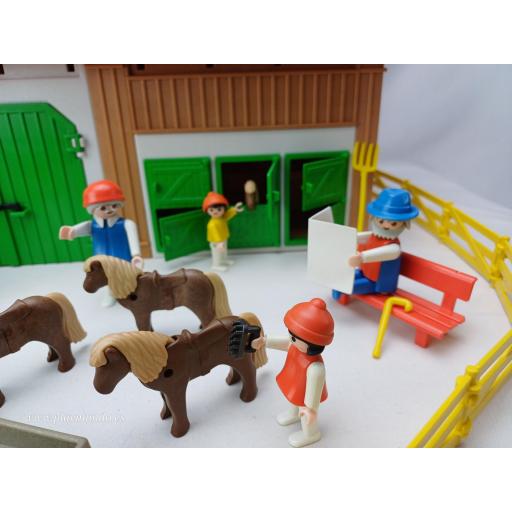PLAYMOBIL 3436 GRANJA PONIS (VERSION 1 AÑO 1985) [1]