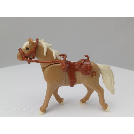 PLAYMOBIL CABALLO  MARRON CON MONTURA MOD090