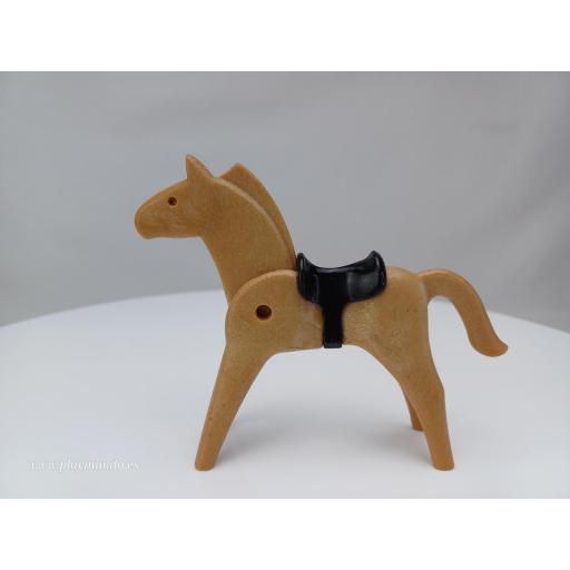 ​PLAYMOBIL CABALLO CLASICO MARRON CON MONTURA MOD049