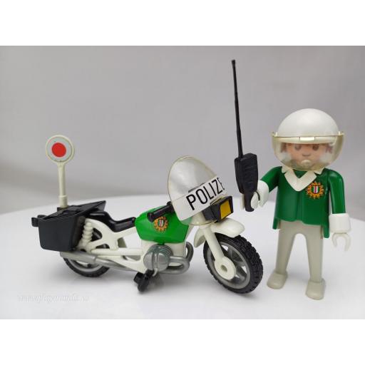 PLAYMOBIL 3564 POLICIA CON MOTO (VERSION 1 ALEMANA , AÑO 1982 - 1988) [0]