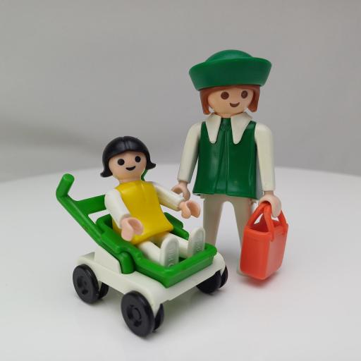 PLAYMOBIL 3597 MUJER CON NIÑA Y COCHECITO (AÑO 1981 - 1985)