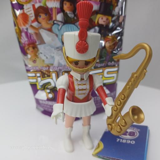 PLAYMOBIL SERIE 28 CHICAS MAJORETTE CHICA BANCA DE MUSICA [1]