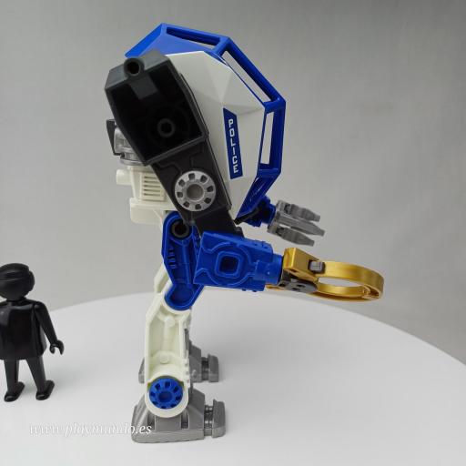 PLAYMOBIL GRAN ROBOT POLICIA  [2]