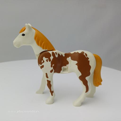 PLAYMOBIL CABALLO BLANCO MANCHAS MARRONES (DESGASTE)