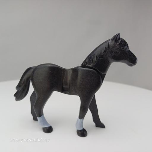 PLAYMOBIL CABALLO NEGRO mod0588