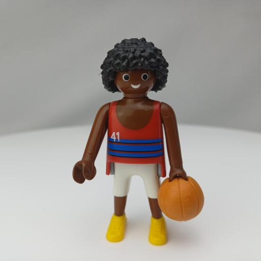 PLAYMOBIL SERIE 2 CHICOS JUGADOR BALONCESTO