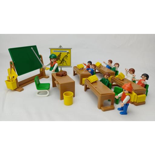 PLAYMOBIL 3522 NIÑO EN CLASE  (AÑO 1984 - 1995) [0]
