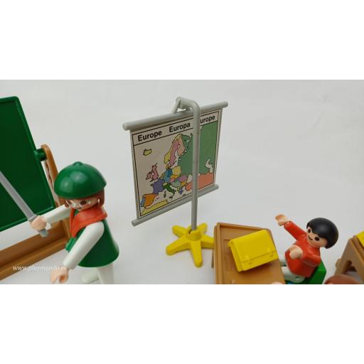 PLAYMOBIL 3522 NIÑO EN CLASE  (AÑO 1984 - 1995) [4]