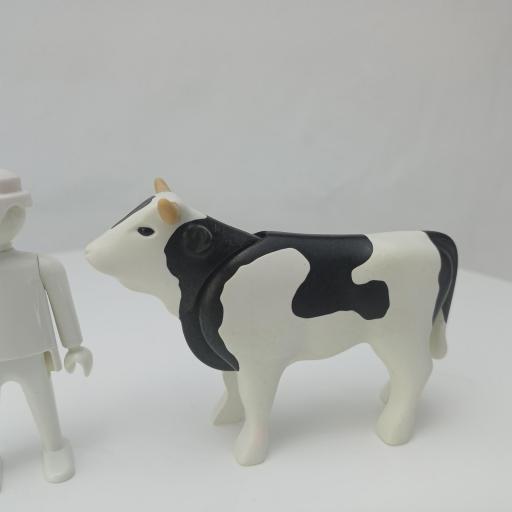 PLAYMOBIL TORO BUEY  [1]