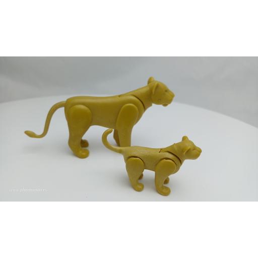PLAYMOBIL LEONA Y CRIA  ANIMALES  PRIMERA EPOCA [0]