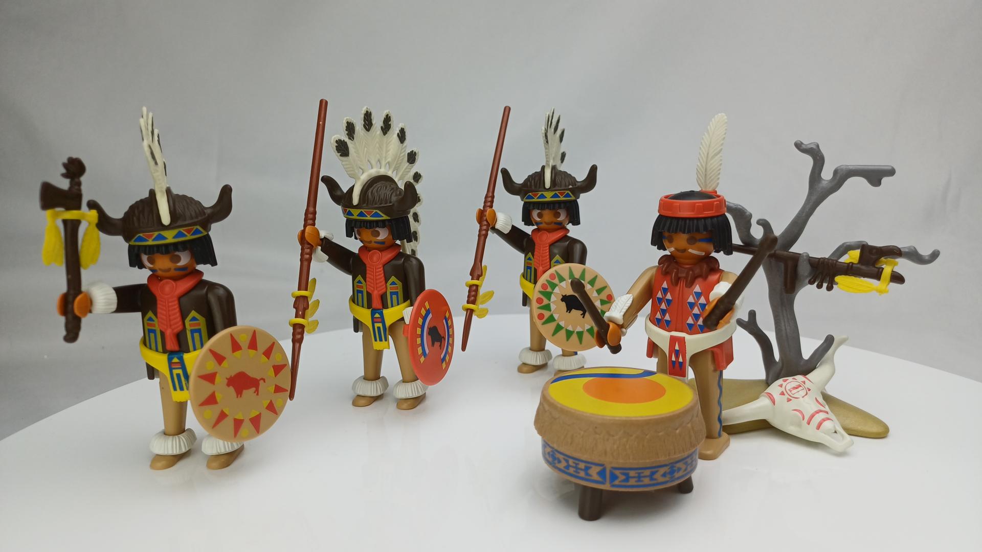 PLAYMOBIL 3732 INDIOS BAILANDO (AÑO 1989)
