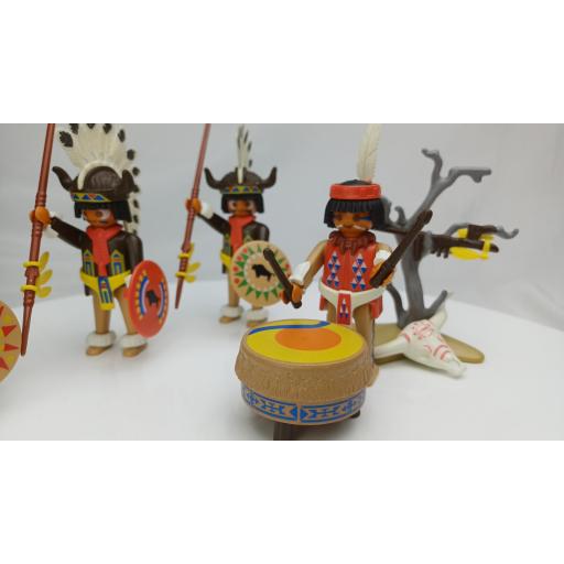 PLAYMOBIL 3732 INDIOS BAILANDO (AÑO 1989) [1]