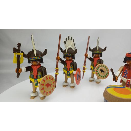 PLAYMOBIL 3732 INDIOS BAILANDO (AÑO 1989) [2]