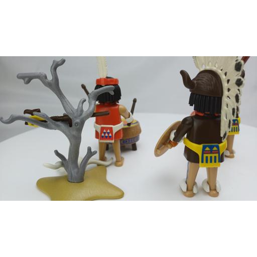 PLAYMOBIL 3732 INDIOS BAILANDO (AÑO 1989) [4]
