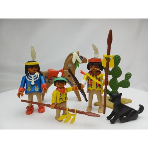 PLAYMOBIL 3396  OESTE WESTERN FAMILIA INDIA  (AÑO 1990)