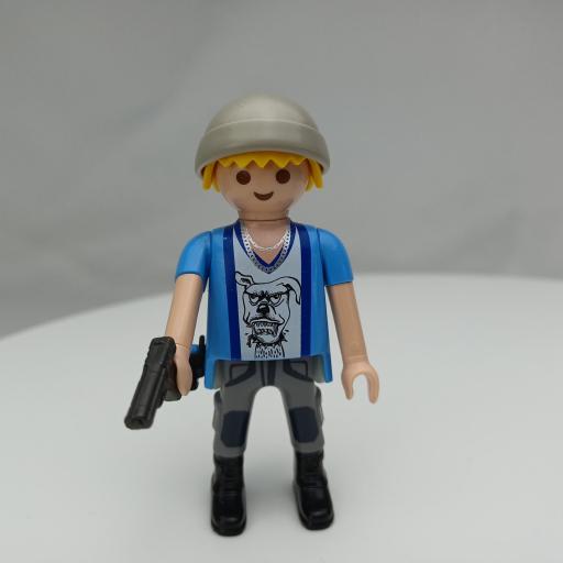 PLAYMOBIL MUÑECO CLICK  CON PISTOLA MOD748