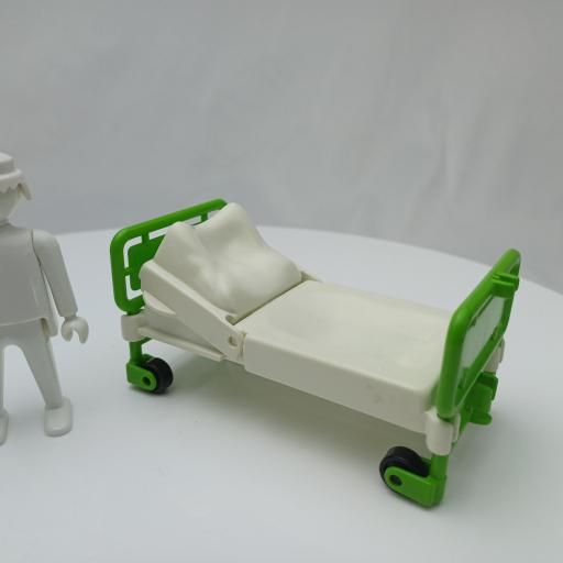 PLAYMOBIL CAMA DE HOSPITAL  [0]