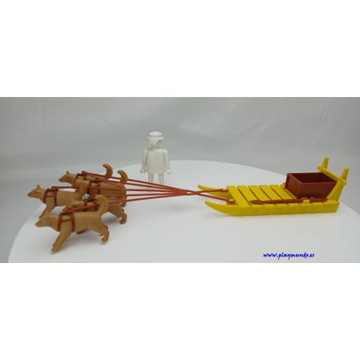 PLAYMOBIL TRINEO ESQUIMAL DE LA REF 3466 [0]