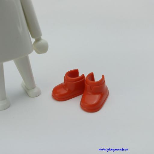 PLAYMOBIL BOTAS ROJAS  [0]