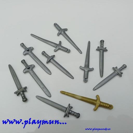 PLAYMOBIL ESPADAS  MEDIEVALES (CON DEFECTO)