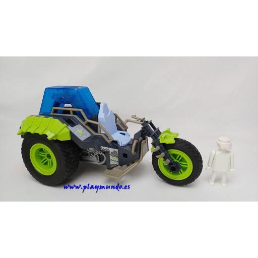 PLAYMOBIL MOTO GIGANTE 3 RUEDAS [1]