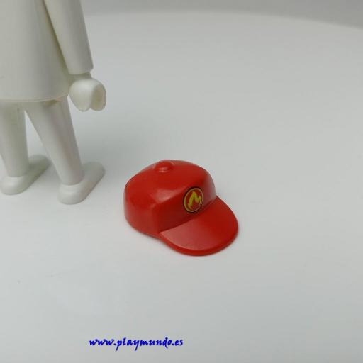 PLAYMOBIL GORRA ROJA MOD056