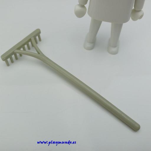 PLAYMOBIL RASTRILLO HERRAMIENTA GRANJA [1]