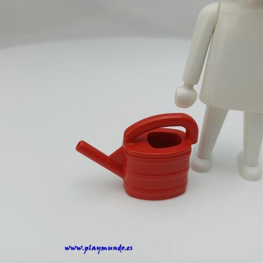 PLAYMOBIL REGADERA GRANDE ROJA