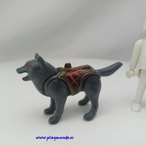 PLAYMOBIL LOBO CON ARMADURA [0]