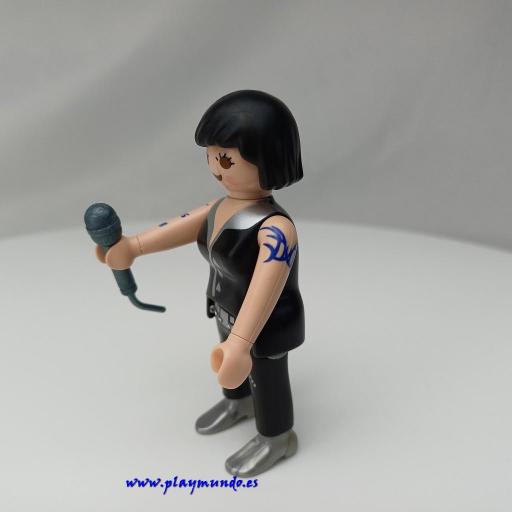 PLAYMOBIL SERIE 1 CHICAS CANTANTE [1]
