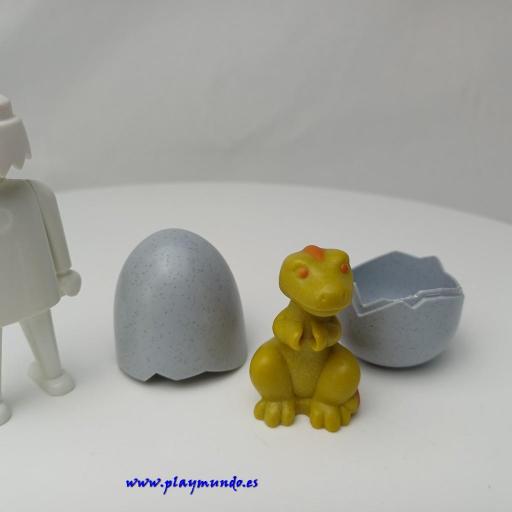PLAYMOBIL DINOSAURIO CON HUEVO mod018