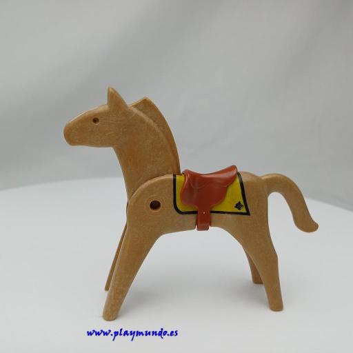 ​PLAYMOBIL CABALLO CLASICO MARRON CON MONTURA , DE LA REF 6304 VICTORIANO. [0]
