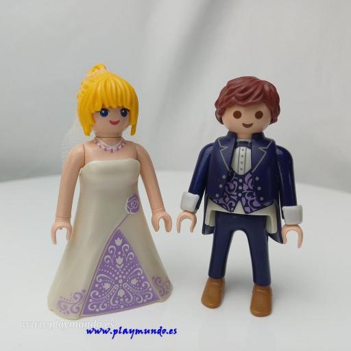 PLAYMOBIL NOVIOS 