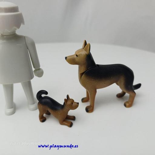 PLAYMOBIL PERRO Y CACHORRO ANIMALES  mod0074