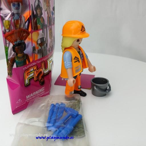 PLAYMOBIL SERIE 29 CHICAS MUJER ALBAÑIL [2]
