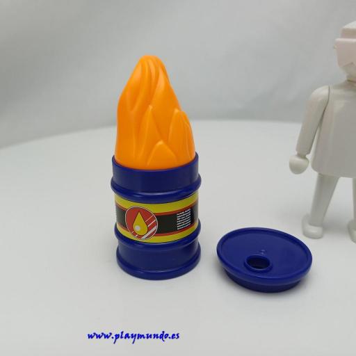 PLAYMOBIL BARRIL CON FUEGO