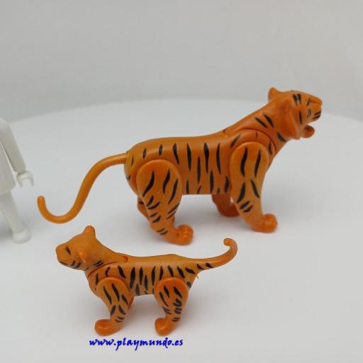 PLAYMOBIL TIGRE CON CRIA ANIMALES [1]