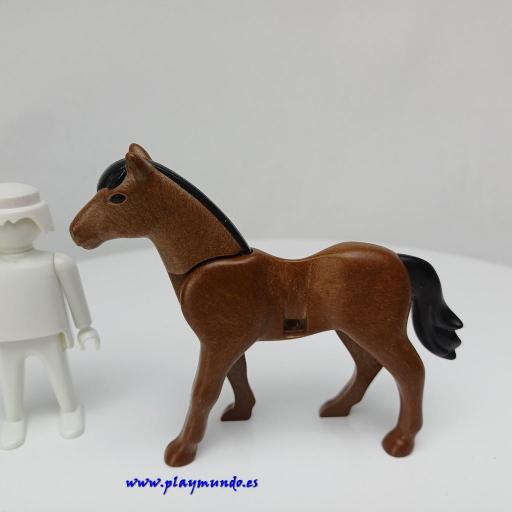 PLAYMOBIL CABALLO MARRON MANCHA BLANCA FRENTE mod0686 [2]