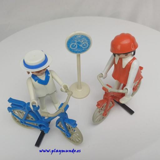 PLAYMOBIL 3573 CICLISTAS (AÑO 1980) [1]