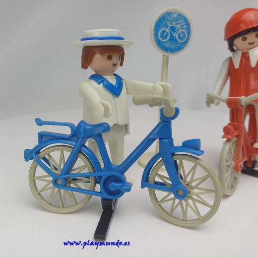 PLAYMOBIL 3573 CICLISTAS (AÑO 1980) [3]