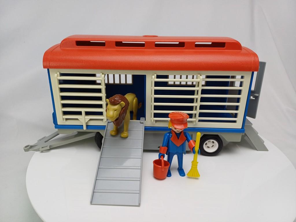 PLAYMOBIL 3514 REMOLQUE DEL CIRCO CON LEON Y DOMADOR (AÑO 1979 - 1984)